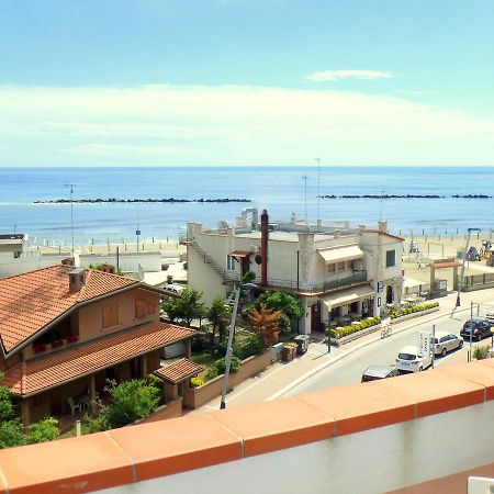 Esperia 23 Apartment ลิโด ดี ปอมโปซา ภายนอก รูปภาพ