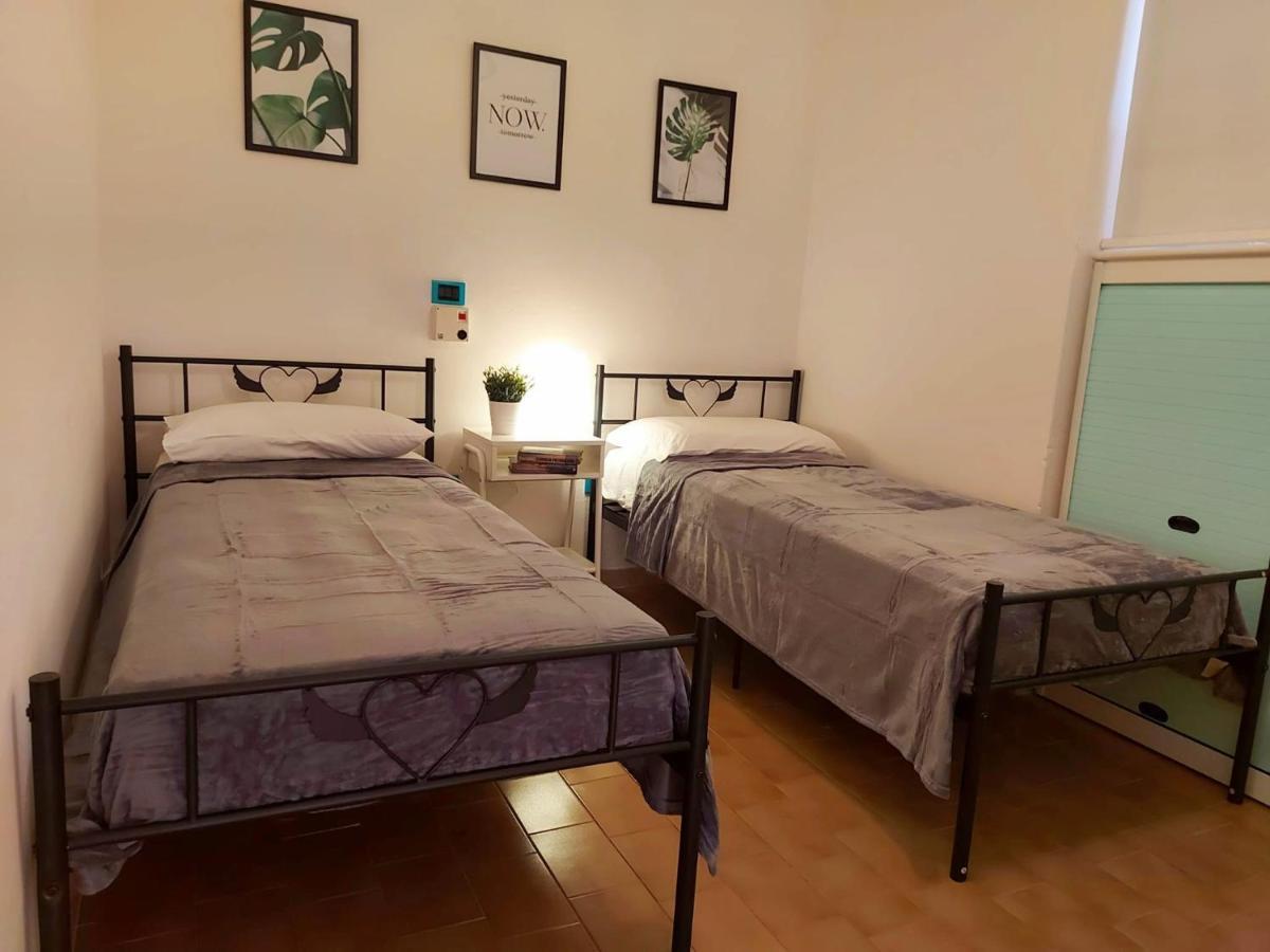 Esperia 23 Apartment ลิโด ดี ปอมโปซา ภายนอก รูปภาพ