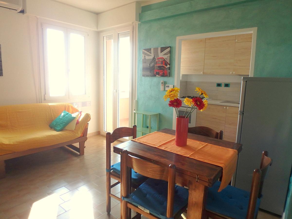 Esperia 23 Apartment ลิโด ดี ปอมโปซา ภายนอก รูปภาพ
